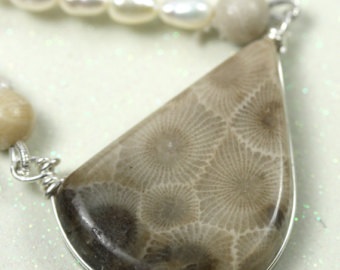 Камінь Петоскі (petoskey stone)