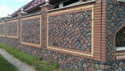 Brick-stone kerítés