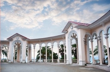 Colonnade in Gagra cím fotók - hogyan érhető el