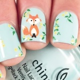 Chanterelle on nails (idei de design foto)