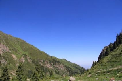 Traseele de zi liberă sunt almați de munte, hai să mergem! Almaty