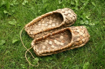 Pantofi neobișnuite din vremuri diferite - târg de meșteșugari - manual, manual