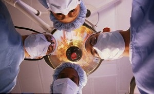 Neurochirurgii - medici cu autoritatea lui Dumnezeu - îngrijire medicală
