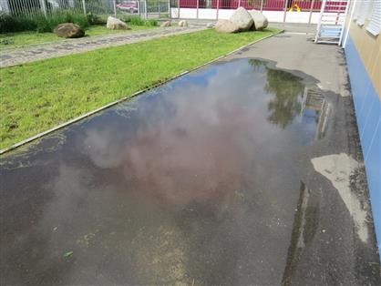 În cazul în care în oraș sunt puddles roșu