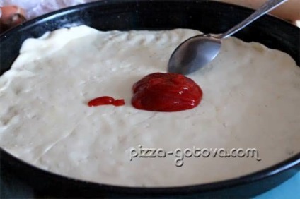 Pizza mozzarellával - recept fotóval