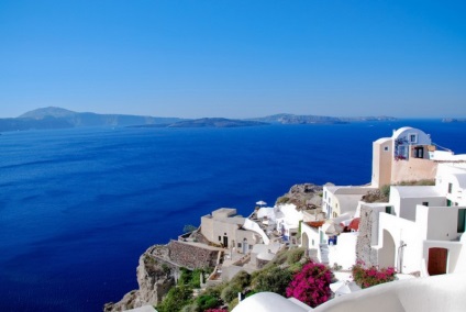 O nuntă frumoasă în străinătate în Santorini