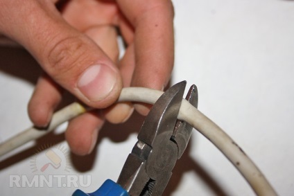 Reparați cablul de alimentare al burghiului cu propriile mâini