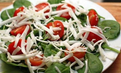 Salata cu spanac retete corecte cu o fotografie