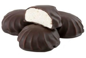 Interpretarea visurilor de marshmallows în ciocolată sau alb este de a cumpăra într-un vis pentru a vedea ce vise