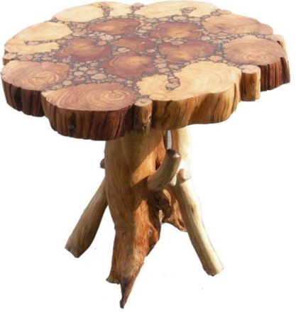 O masă făcută din lemn se împarte cu propriile mâini naturalitatea este întotdeauna în vogă