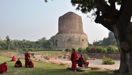 Stupa în Sanchi, marele și uriașul templu al lui Buddha