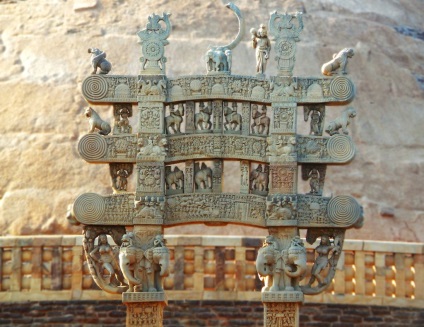 Stupa în Sanchi, marele și uriașul templu al lui Buddha