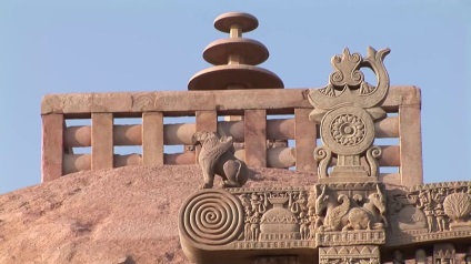 Stupa în Sanchi, marele și uriașul templu al lui Buddha