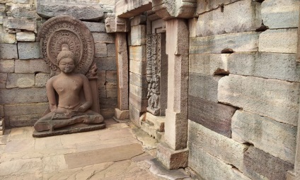 Stupa în Sanchi, marele și uriașul templu al lui Buddha