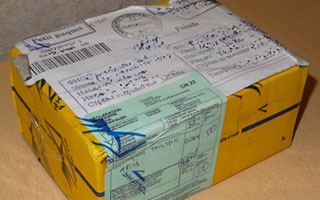 A postán küldött csomagok nyomon követése