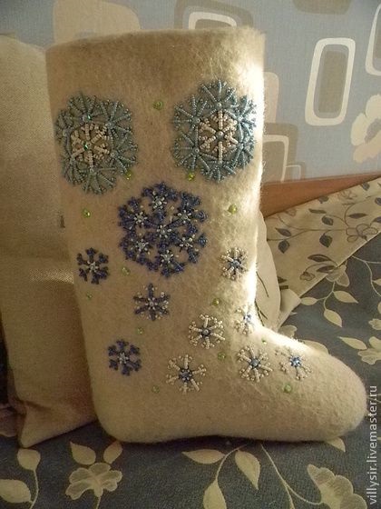 Broderie pe bomboane de pantofi clasă de master - decorațiuni de cizme de pâslă cu propriile mâini