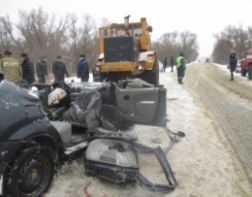 În regiunea Penza, tractorul a zdrobit o mașină cu pasageri