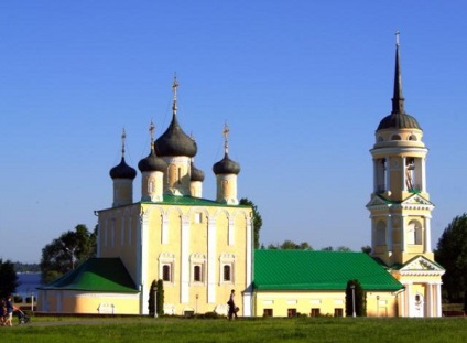 Templomok és templomok Voronezh cím, fotó és leírás