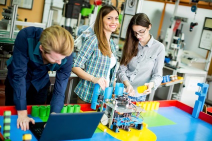 De ce să cumpărați kituri pentru robotică educațională în școală, articole, în lumea unui designer