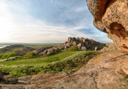 Rezervor de morminte de piatra Donetsk region, azov off road