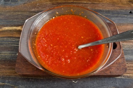 Homemade tomate ketchup chili