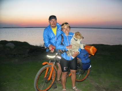 Elizabeth Prokhorov cum să meargă cu bicicleta cu un câine