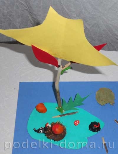 Ariciul de sub copac - o lucrare de castan, hârtie și plasticină, o cutie de idei și clase de maestru