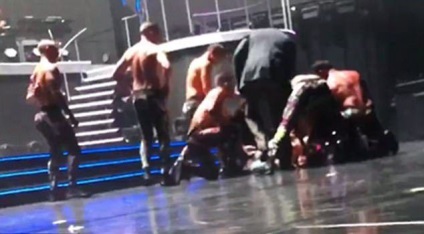 Britney fanatikus lándzsák rettegtek egy koncert alatt