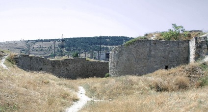 Cetatea din Genova (feodosia) din anii trecuți