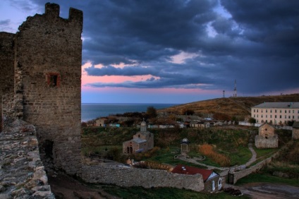 Cetatea din Genova în Feodosia