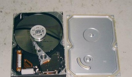 Cum se face un aparat pentru fabricarea vatei dulci din bumbac dintr-un hard disk vechi