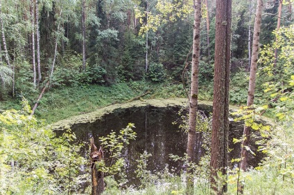 Lacul carstice din Chevanikh (