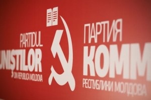 Comunistii moldoveni protesteaza impotriva legii unioniste, inainte