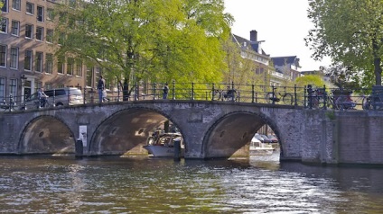 Croaziera prin canalele din Amsterdam