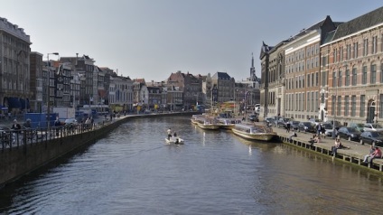 Croaziera prin canalele din Amsterdam