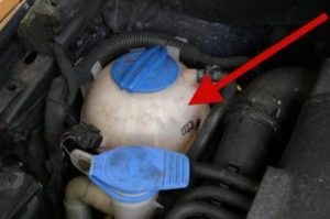 Unde se încarcă antigelul în instrucțiunile Mazda 3 și principiile de siguranță