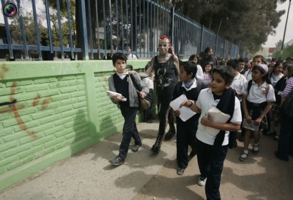 Maria Jose Cisterna - mexican cu aspect vampir, fotografii cognitive și interesante