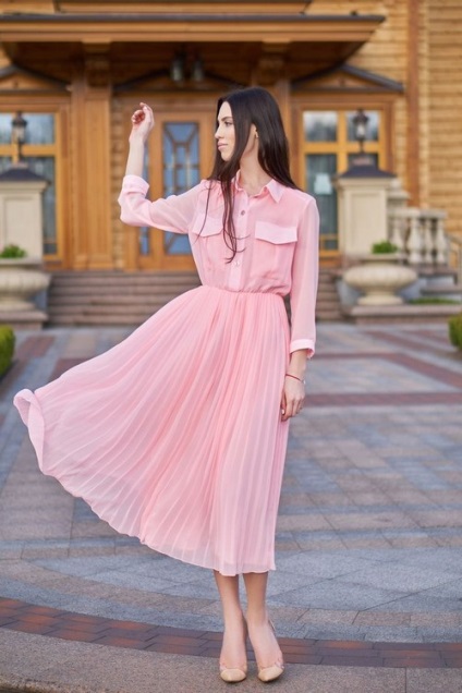 Divatos rózsaszín ruhák 2017-2018 - fotók, gyönyörű, finom rózsaszín ruhák - stílusok, újdonságok