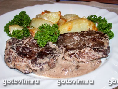 Carne în vin roșu