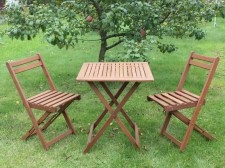 Un set de bug-uri pentru mobilier din rattan 01