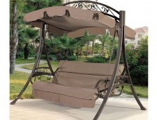 Un set de bug-uri pentru mobilier din rattan 01