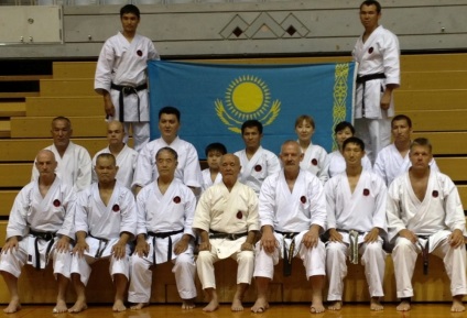 Okinawa soare, mare și karate, o comunitate suntem - călători la viziunea ta