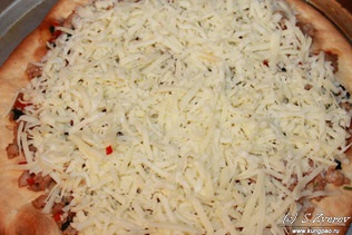 Fűszeres csirke pizza thai (recept fotó)