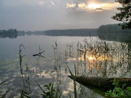 Unde să găsiți lac și cum să ajungeți acolo