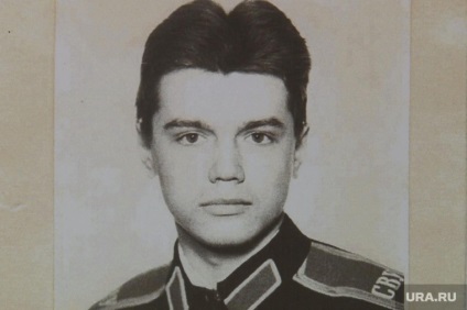 Prima dragoste și colegii de clasă ai pilotului Oleg Peșkov au spus despre studiile sale din Sverdlovsk Suvorov