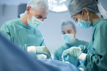 Prima operație reușită pentru transplantul uterului