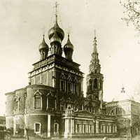 Az első templom sátor, az ortodox magazin unalmas kert