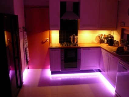 Lumina de fundal în bucătărie cum să atragă confortul și confortul LED-urilor