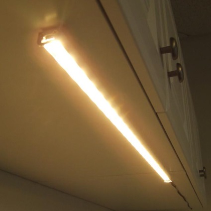 Lumina de fundal în bucătărie cum să atragă confortul și confortul LED-urilor
