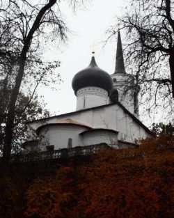 Pskovo-Svyatogorsky Uspensky kolostor